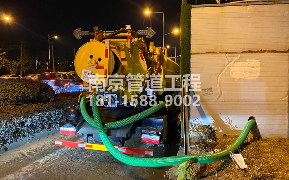 266仙林临时工地抽粪